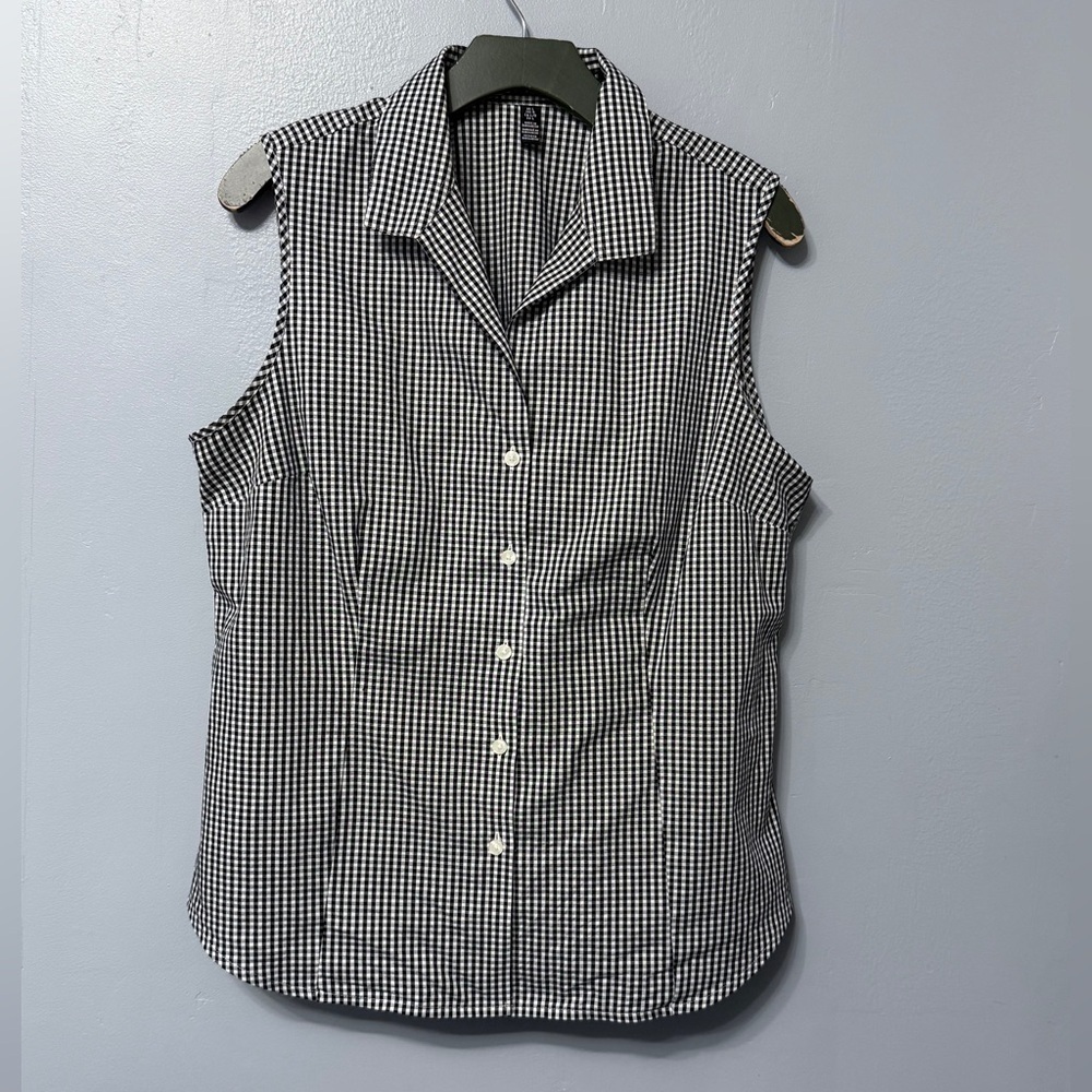 #1)  100% Cotton Jones New York Black and White Checkered Sleeveless Top - Picture 2 of 6